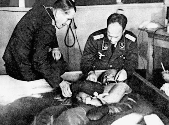 Городская легенда о жутком эксперименте нацистов в попытке достичь бессмертия | Страшилки | Паранормальные новости | 12 Октября 2021
 
 