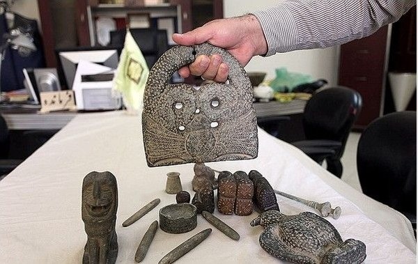 Странные «сумки» в руках древних богов разных культур | Цивилизации | Паранормальные новости | 22 Июля 2023
 
 