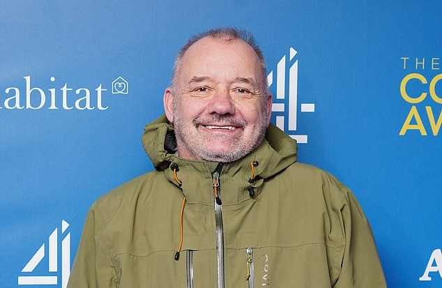Британский актер получил околосмертный опыт, во время которого увидел туннель со светом и ощутил сильную радость | Загробный мир | Паранормальные новости | 18 Марта 2024
 
 