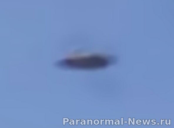 В Перу мотоциклисты случайно засняли НЛО, когда фотографировали себя
 
 
 