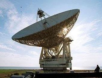 Обнаружен неизвестный и мощный радиосигнал из космоса: ученые растеряны и восхищены
 
 
 